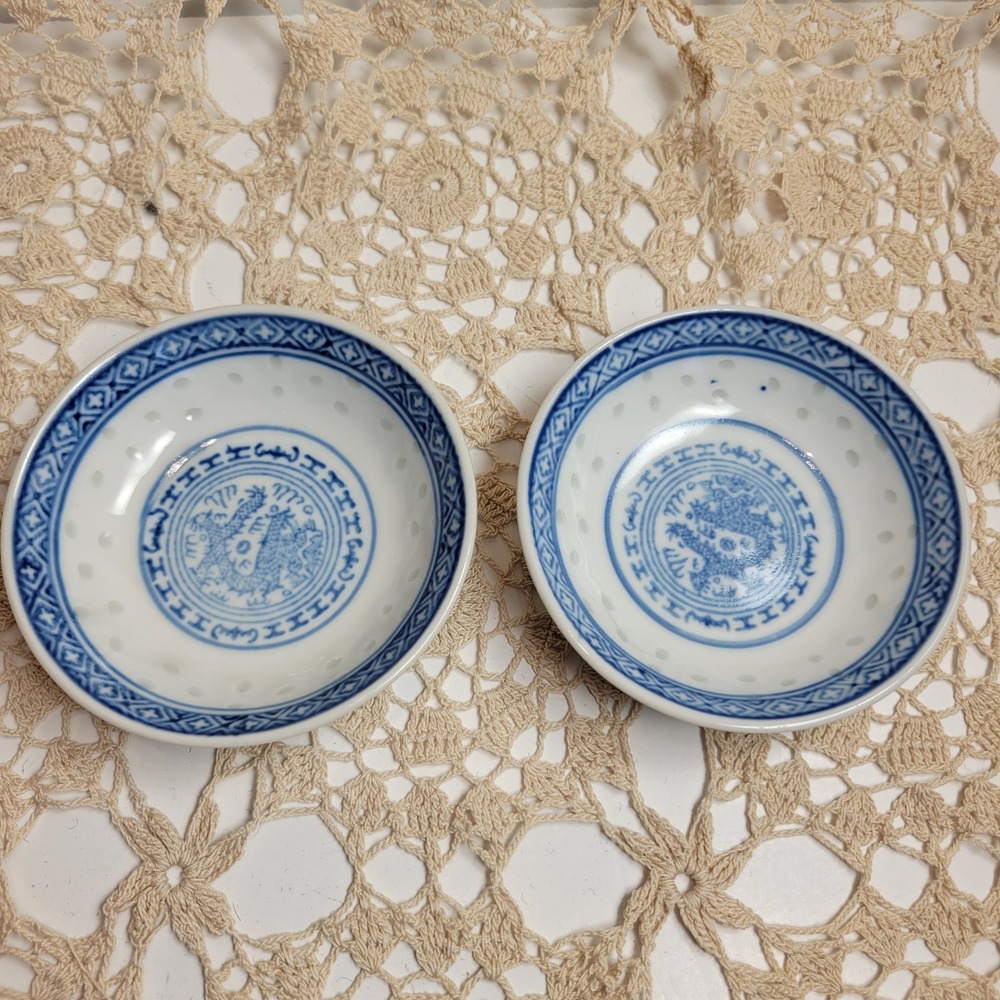Rice Grain Eyes Dragon Dipping Bowls Set of 2 Blue White Condiment 4in